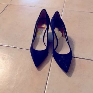 Michael Kors Mid 2in pumps; never worn